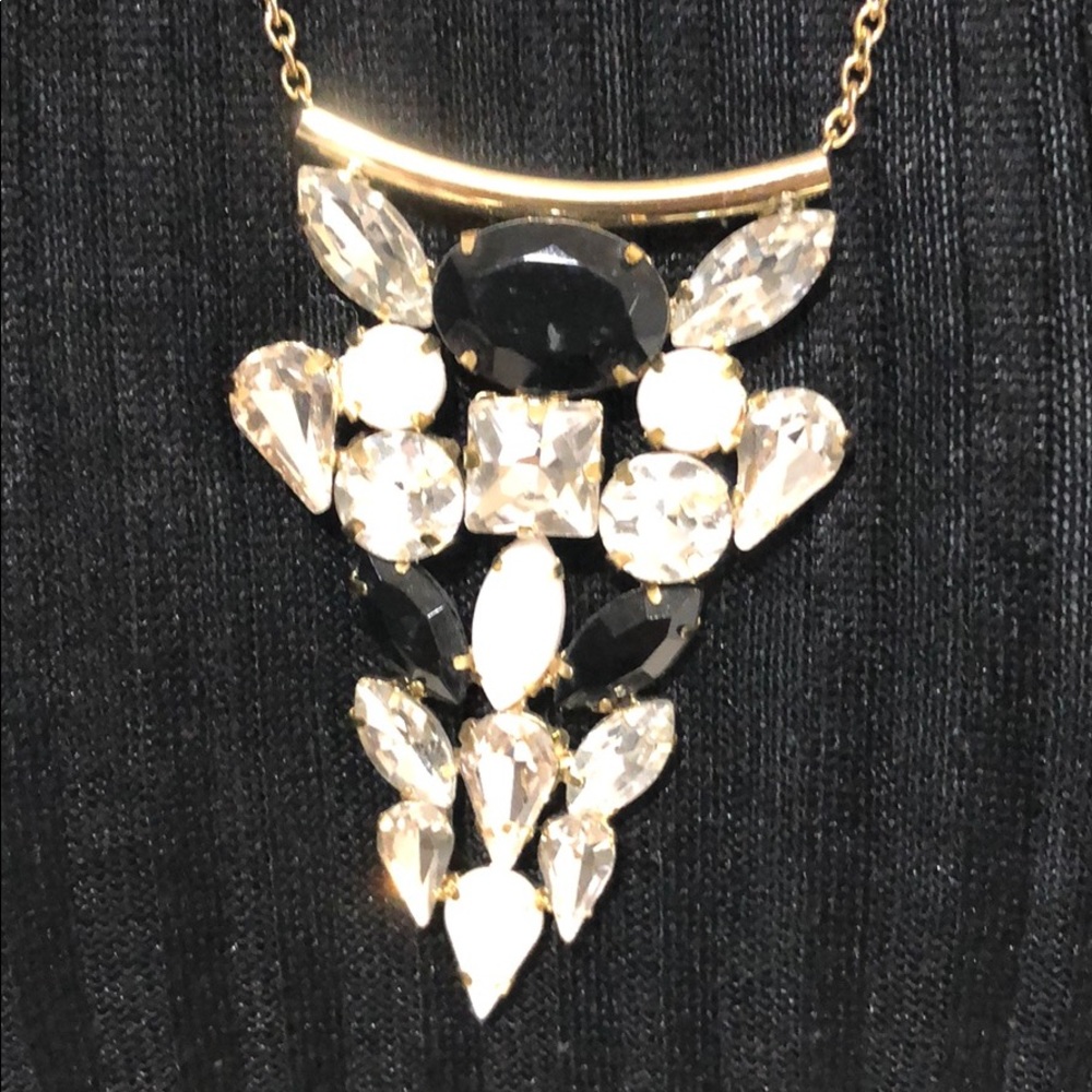 NECKLACE VINTAGE BLACK WHITE AND RHINESTONES